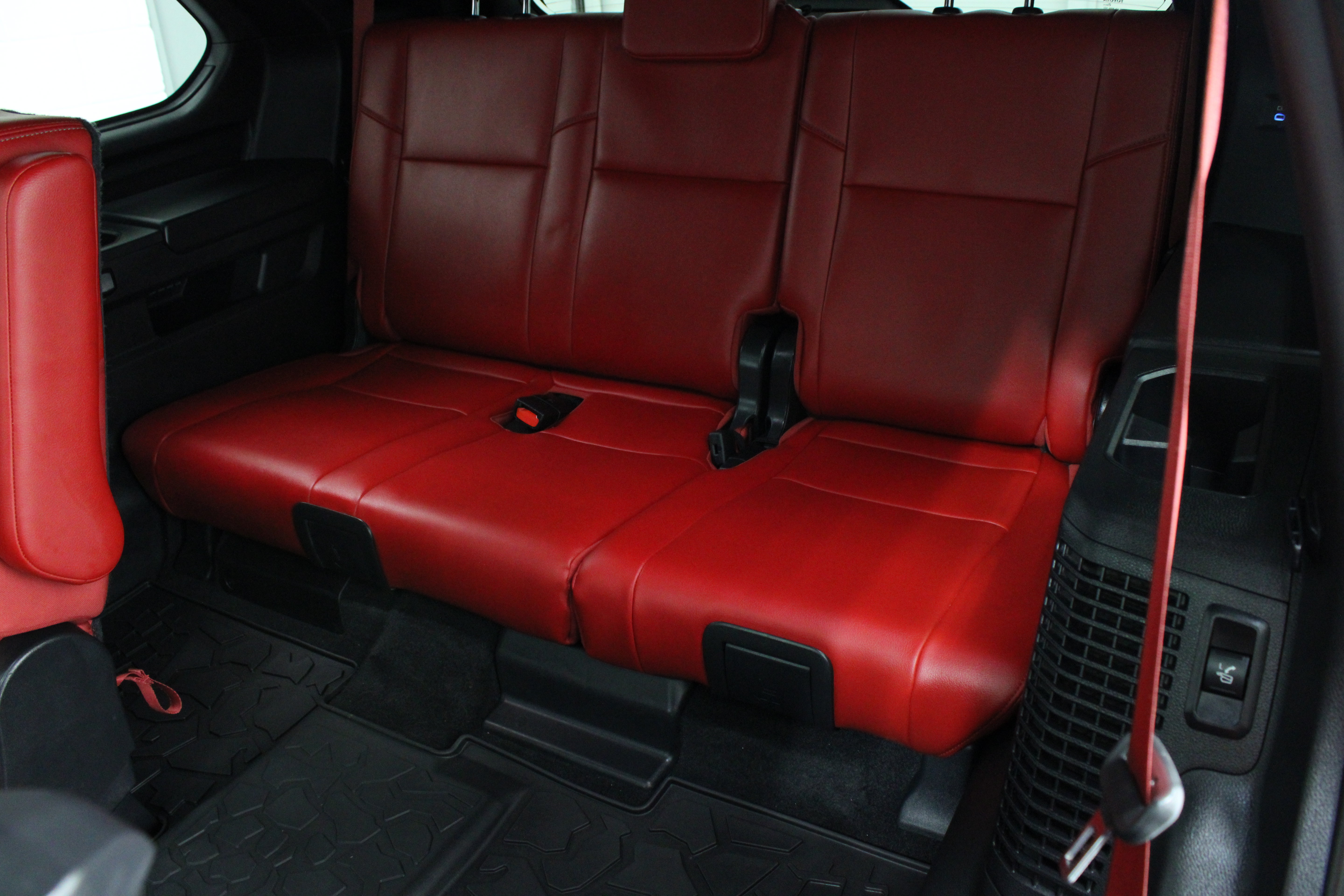Used 2024 Toyota Sequoia TRD Pro AWD/4WD image 36