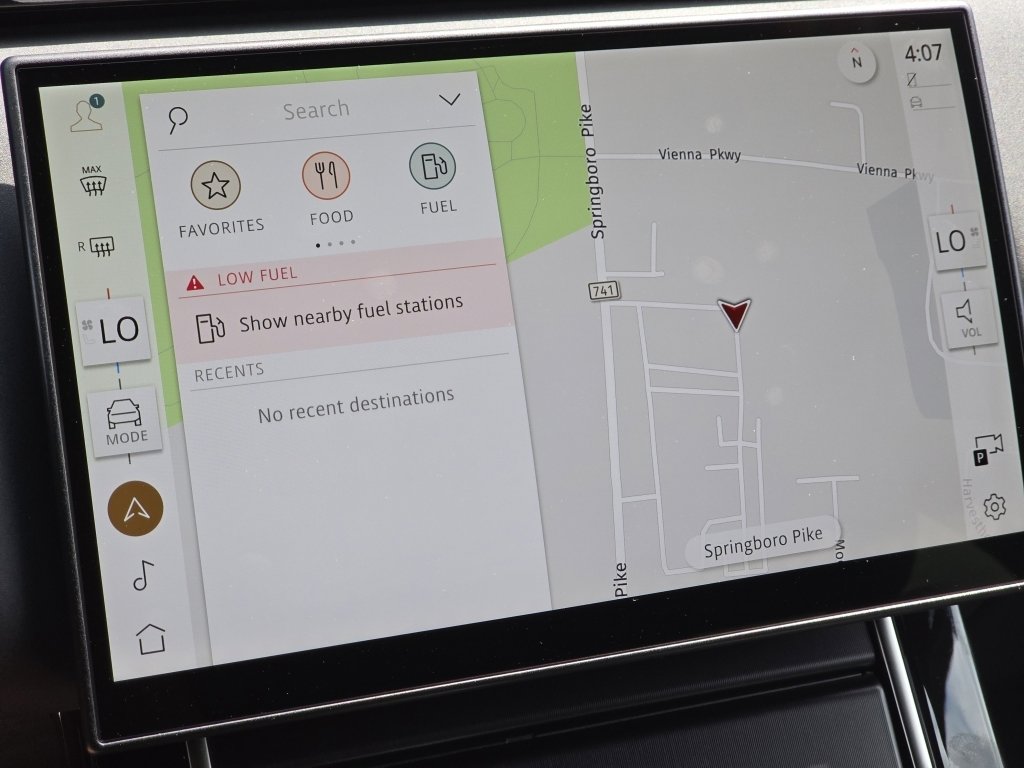 New 2026 Land Rover Range Rover Velar Dynamic SE image 5