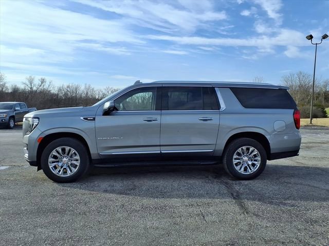 Used 2023 GMC Yukon XL Denali image 34