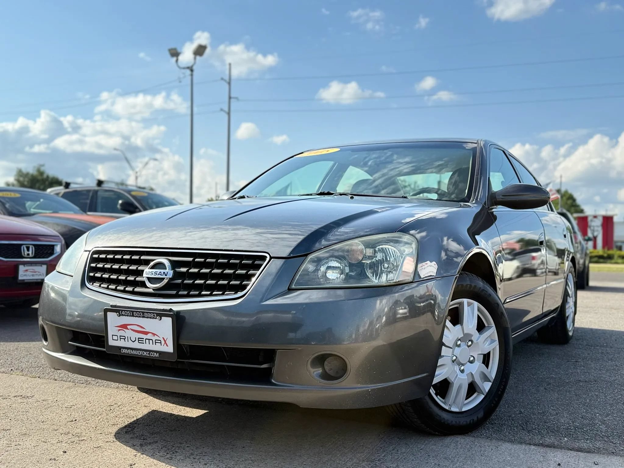 Used 2005 Nissan Altima 2.5 S w/ (S02) Side Airbags Pkg FWD image 11