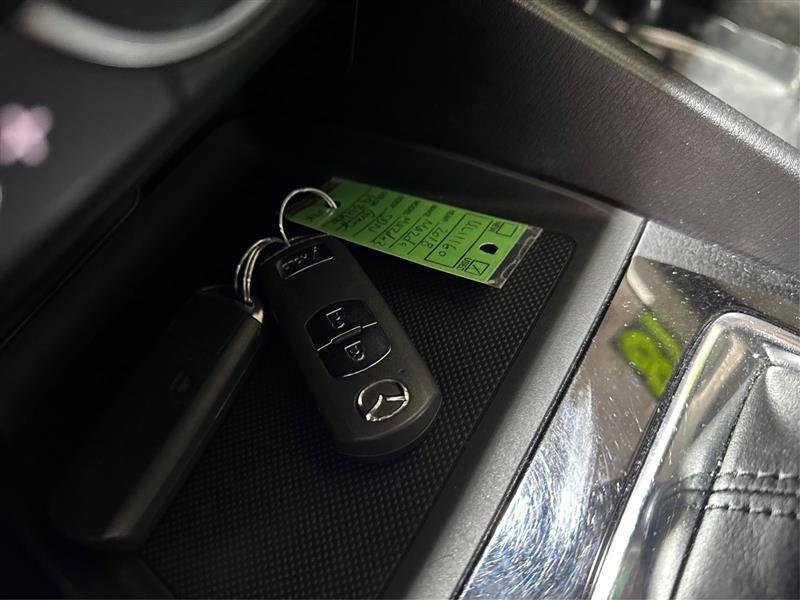 Used 2018 MAZDA MAZDA3 Touring image 26