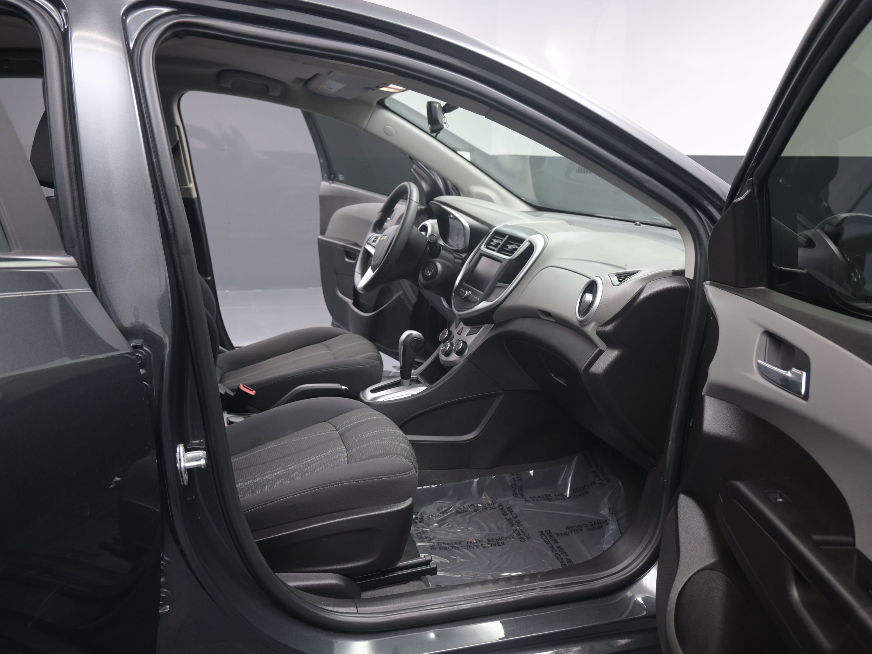 Used 2020 Chevrolet Sonic LT image 18