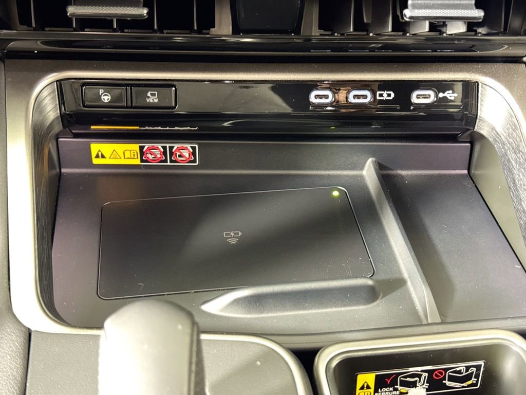 Used 2025 Lexus TX 500h AWD w/ Technology Package image 18