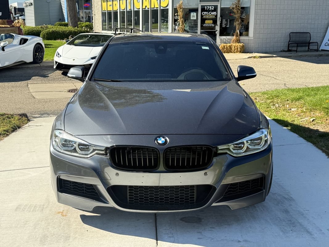 Used 2017 BMW 340i xDrive Sedan AWD/4WD image 8