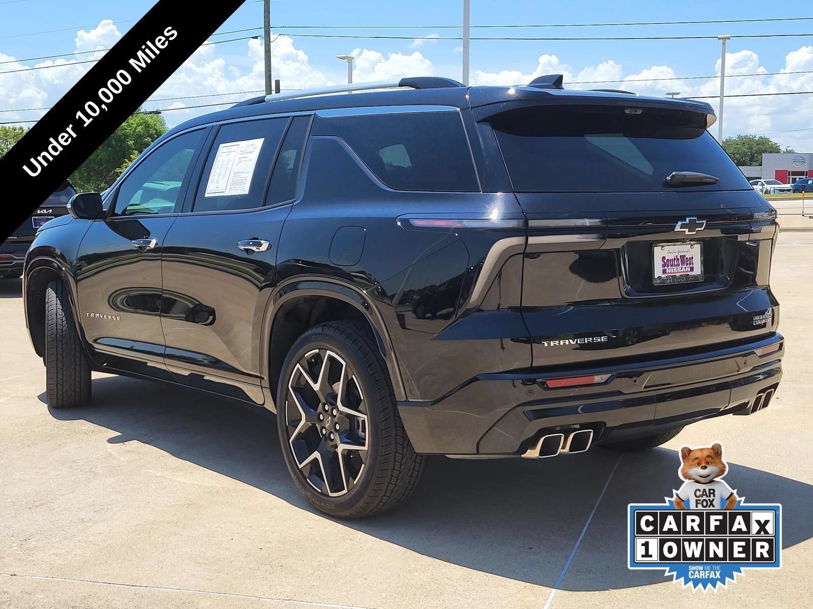 Used 2025 Chevrolet Traverse High Country FWD image 7