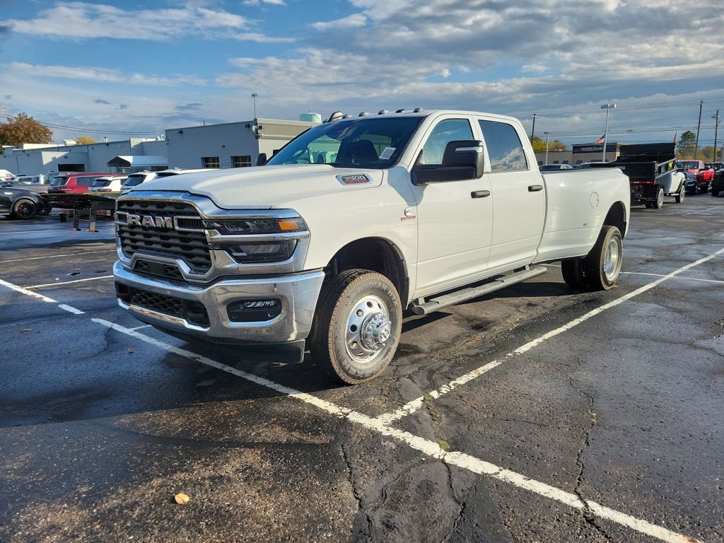 New 2026 RAM 3500 Tradesman video 2