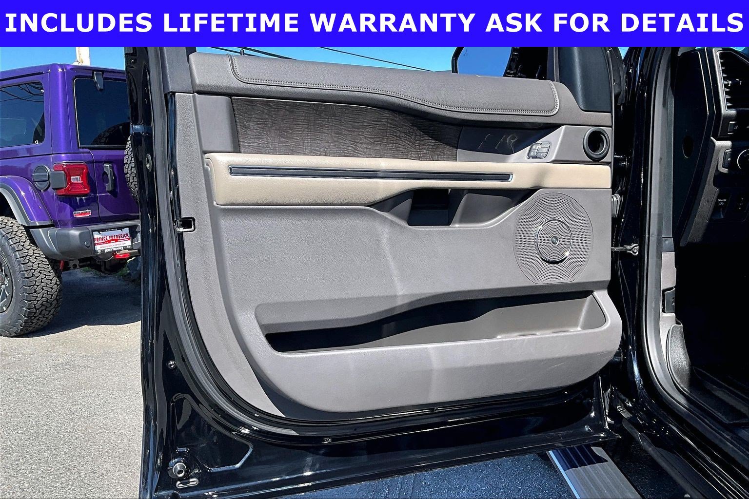Used 2018 Ford Expedition Limited w/ Equipment Group 301A AWD/4WD image 20