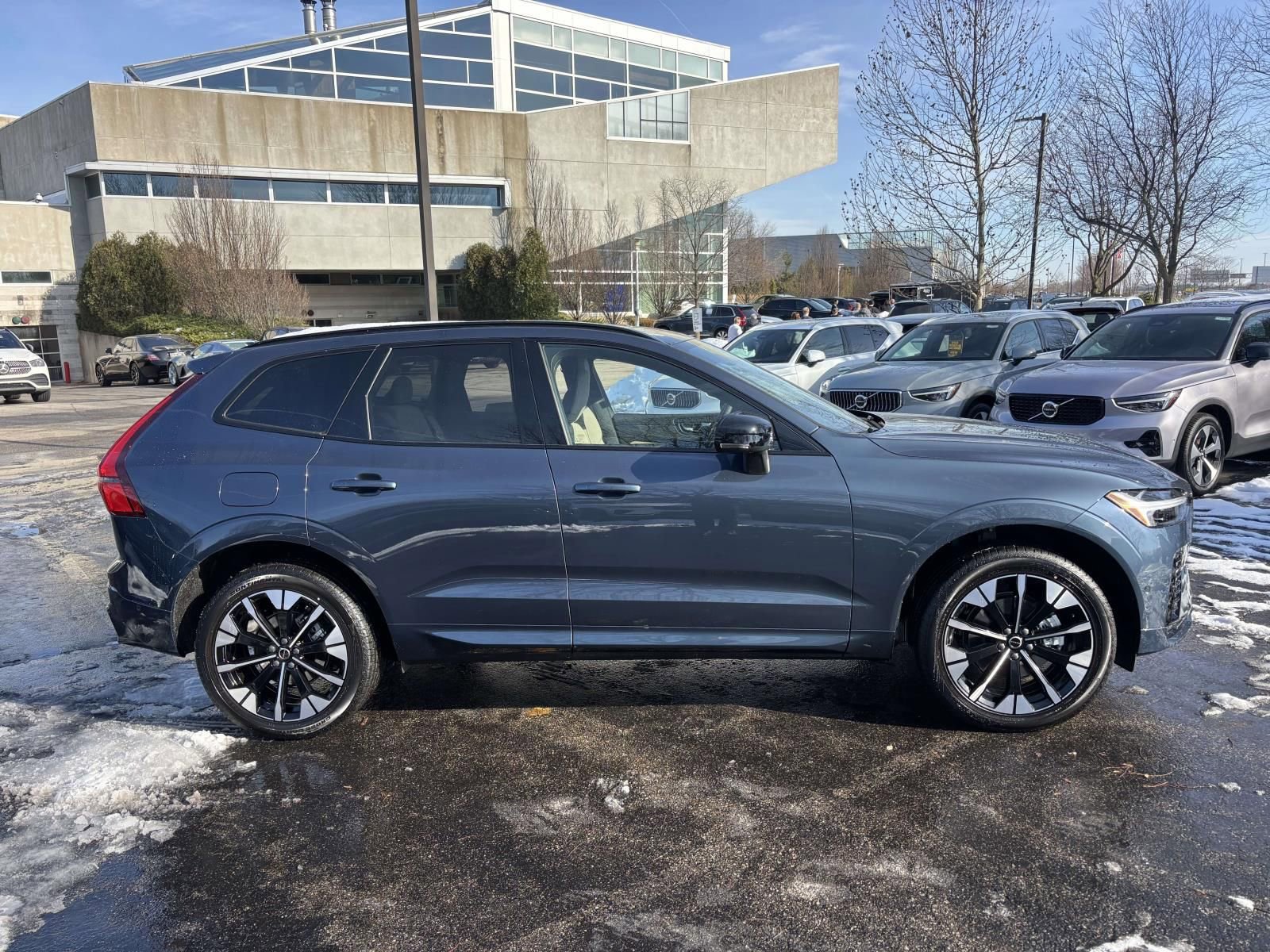 New 2026 Volvo XC60 B5 Plus w/ Protection Package Premier image 7