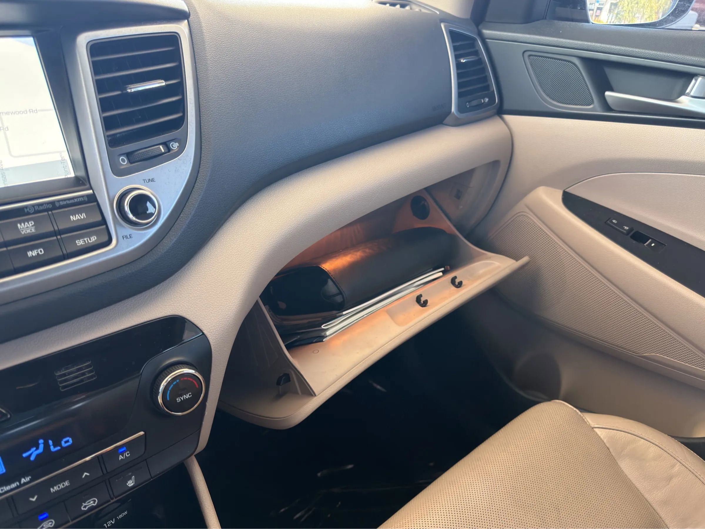Used 2016 Hyundai Tucson Limited FWD image 31