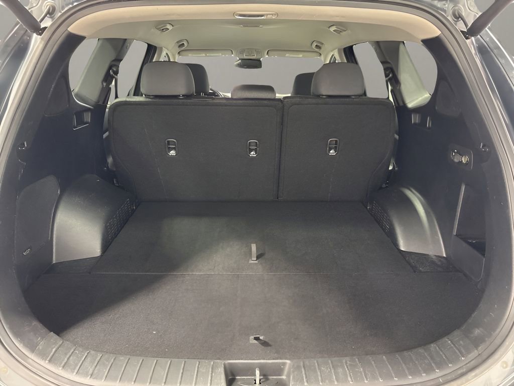 Used 2019 Hyundai Santa Fe SEL AWD/4WD image 9