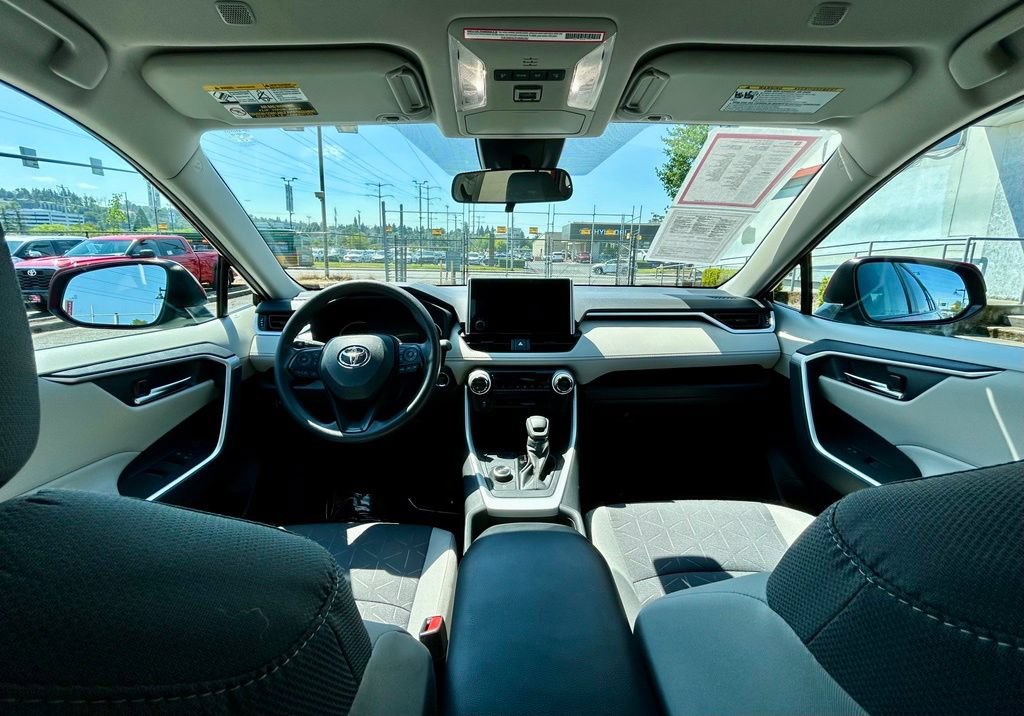 Certified 2024 Toyota RAV4 XLE AWD/4WD image 18