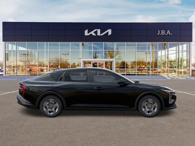New 2026 Kia K4 FWD image 7