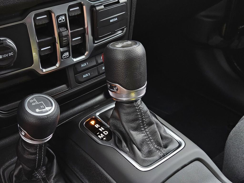 New 2025 Jeep Wrangler Unlimited Sport image 15