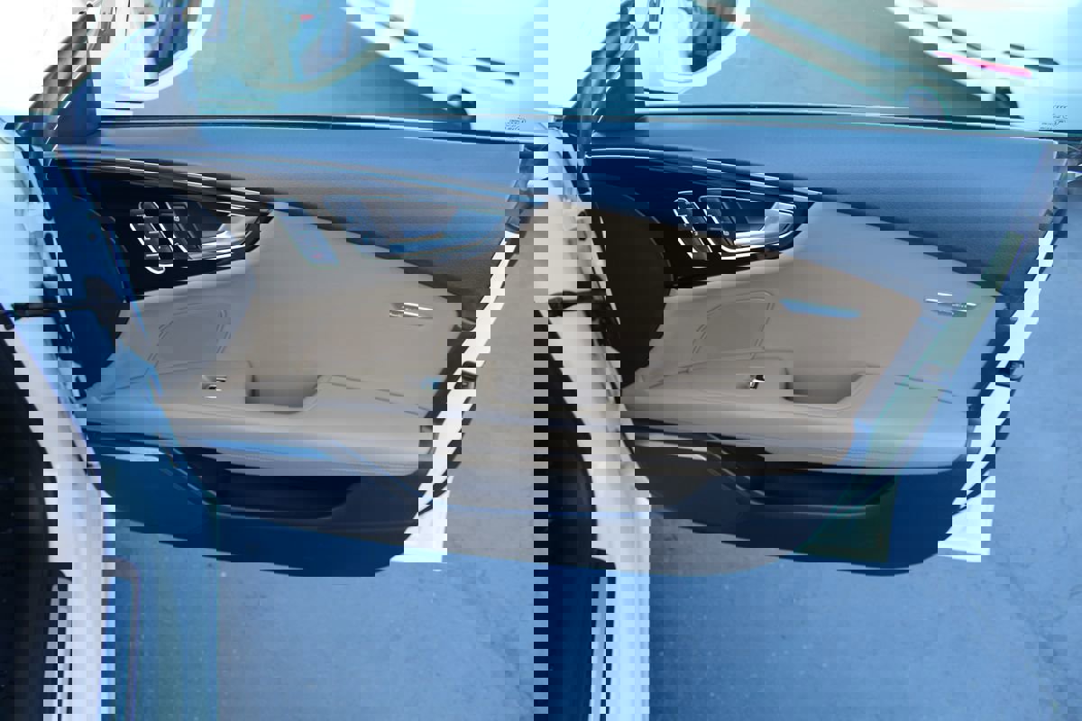 Used 2014 Audi S7 Prestige w/ Driver Assistance Package image 20