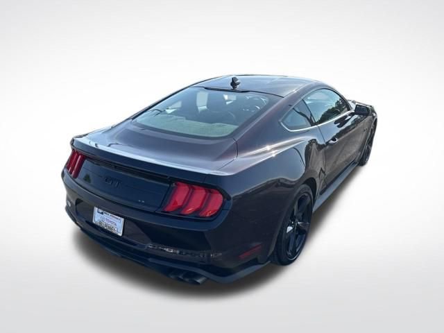 Used 2022 Ford Mustang GT Premium w/ Black Accent Package RWD image 5