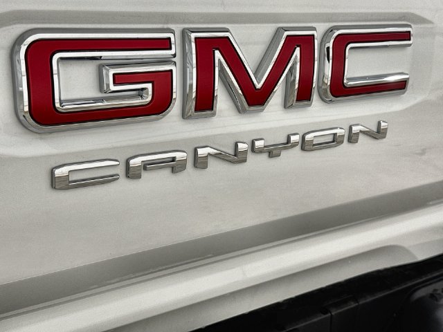 New 2026 GMC Canyon Elevation w/ Convenience Package RWD image 31