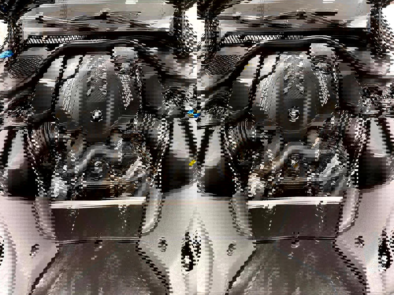 Used 2022 BMW M550i xDrive w/ Executive Package image 30