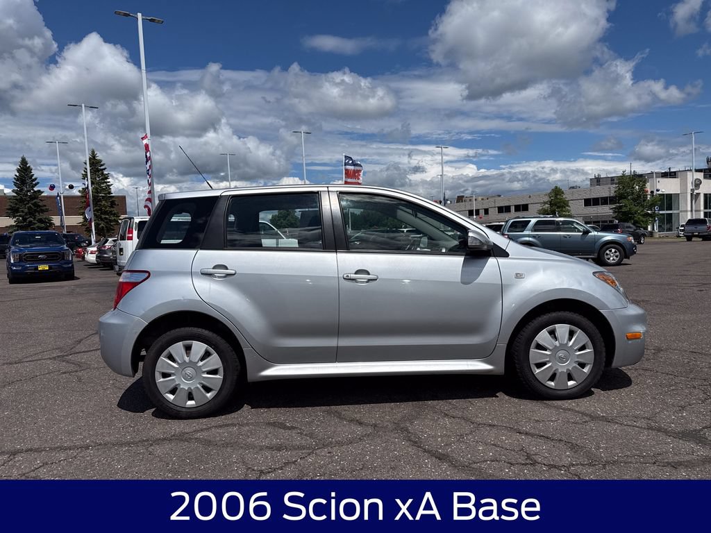 Used 2006 Scion xA FWD image 5