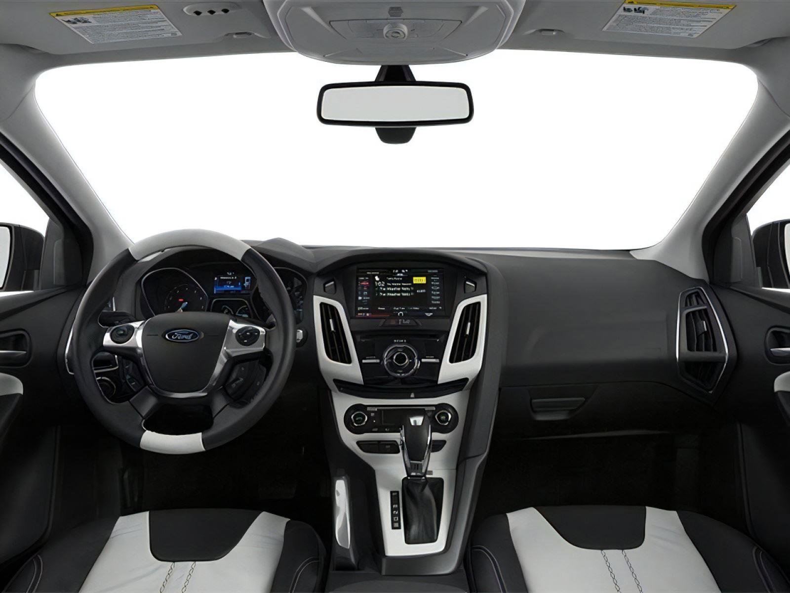 Used 2014 Ford Focus SE FWD image 5