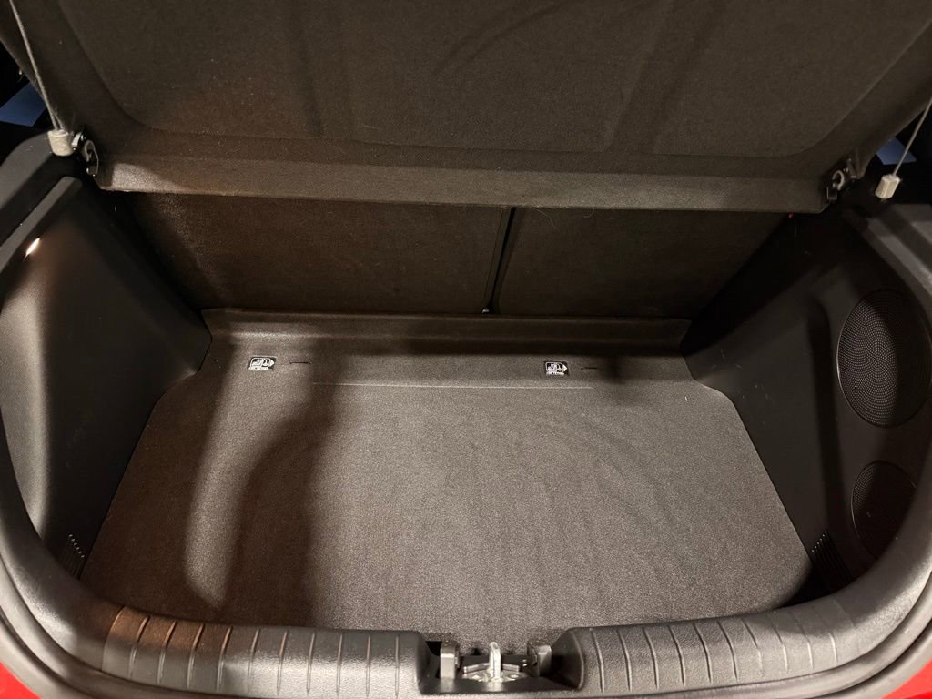 Used 2022 Hyundai Veloster N image 10