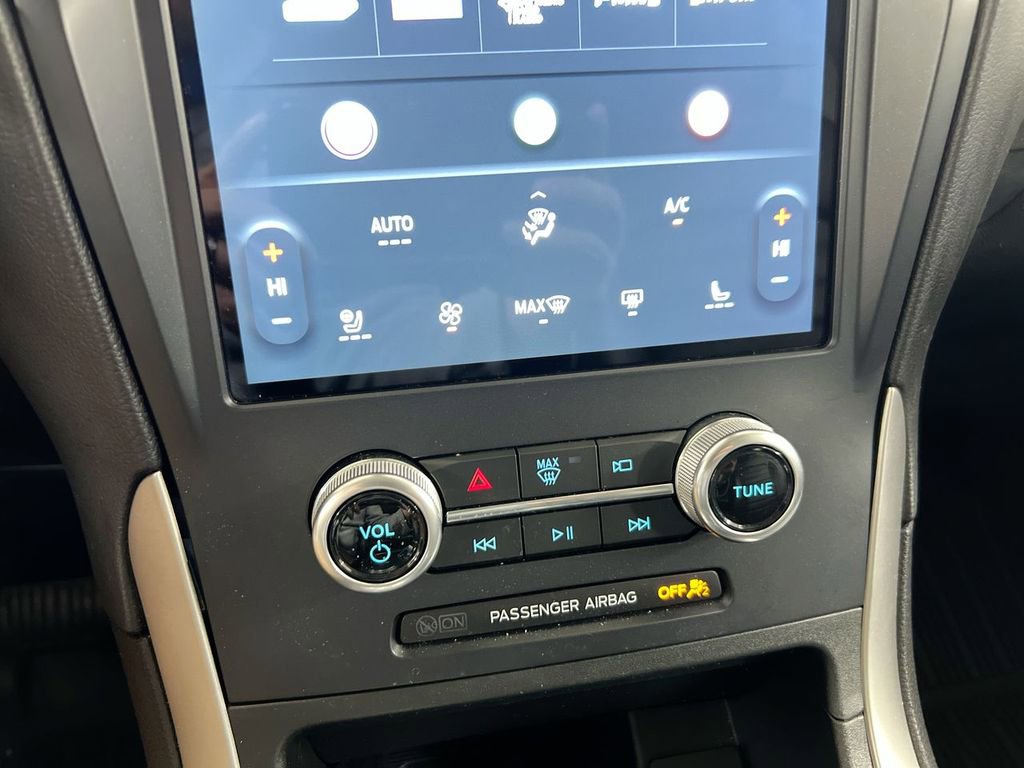 Used 2022 Ford Edge SEL w/ Convenience Package AWD/4WD image 16