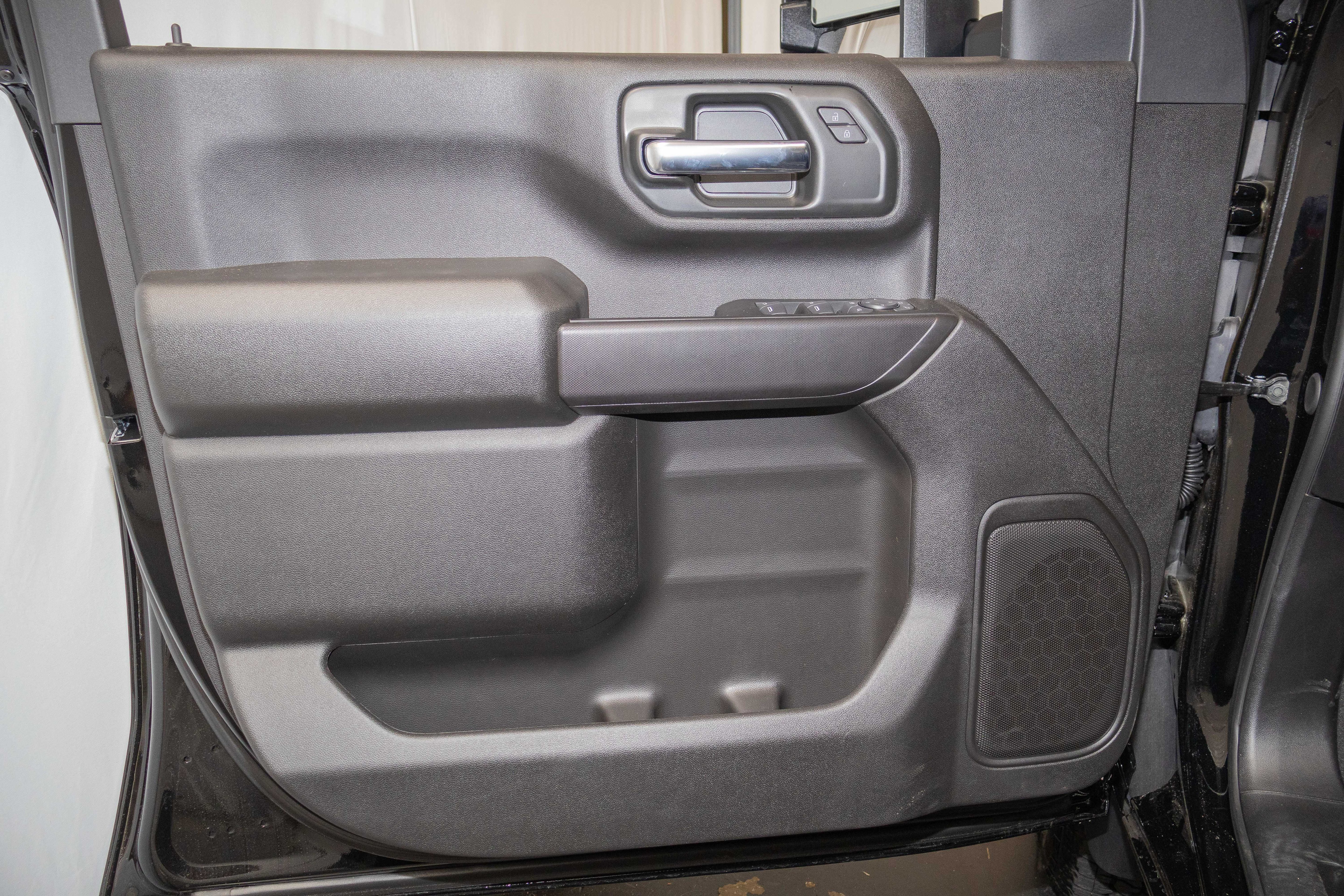 New 2026 Chevrolet Silverado 2500 Custom w/ Custom Value Package AWD/4WD image 8