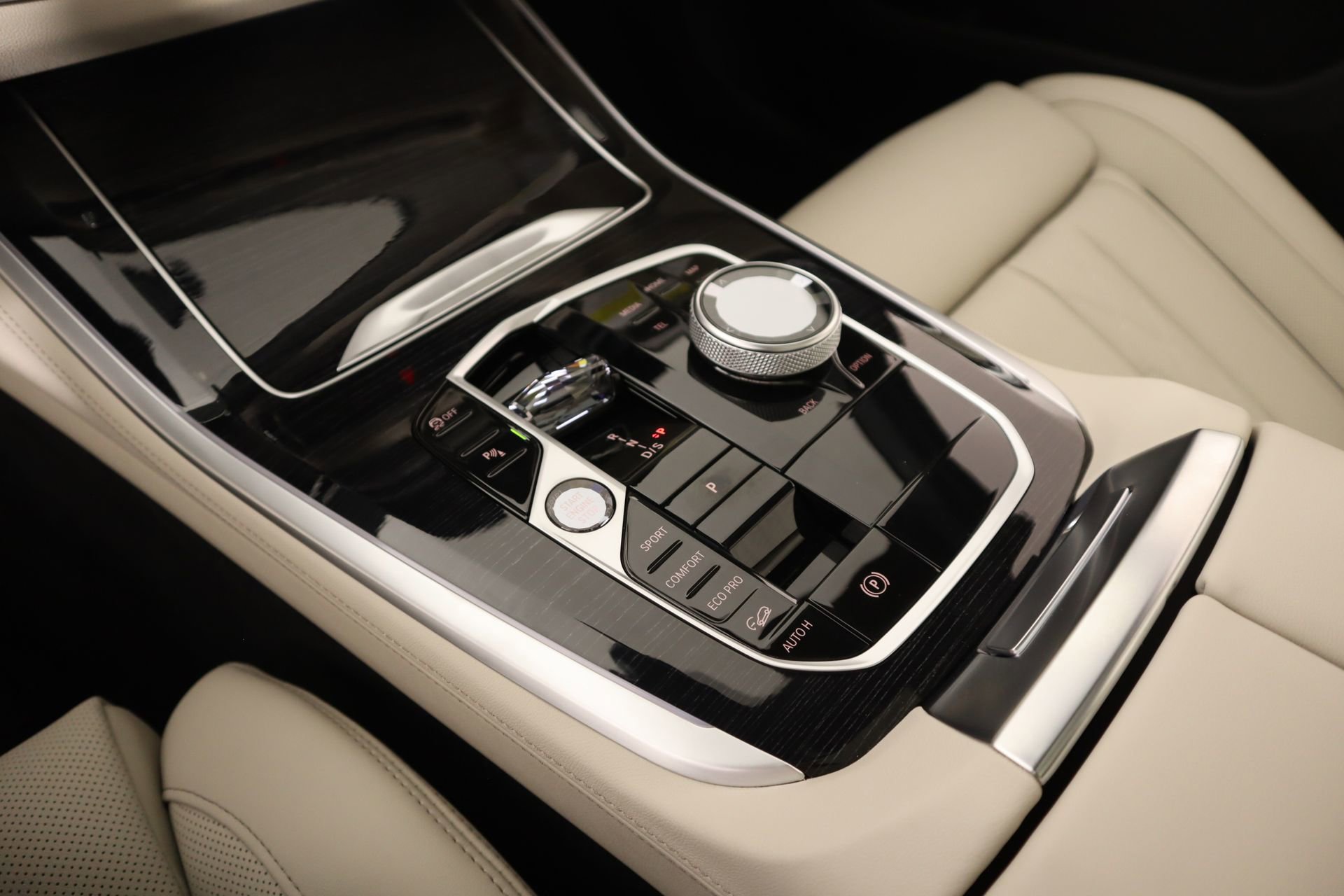 New 2026 BMW X5 xDrive40i w/ M Sport Package image 8