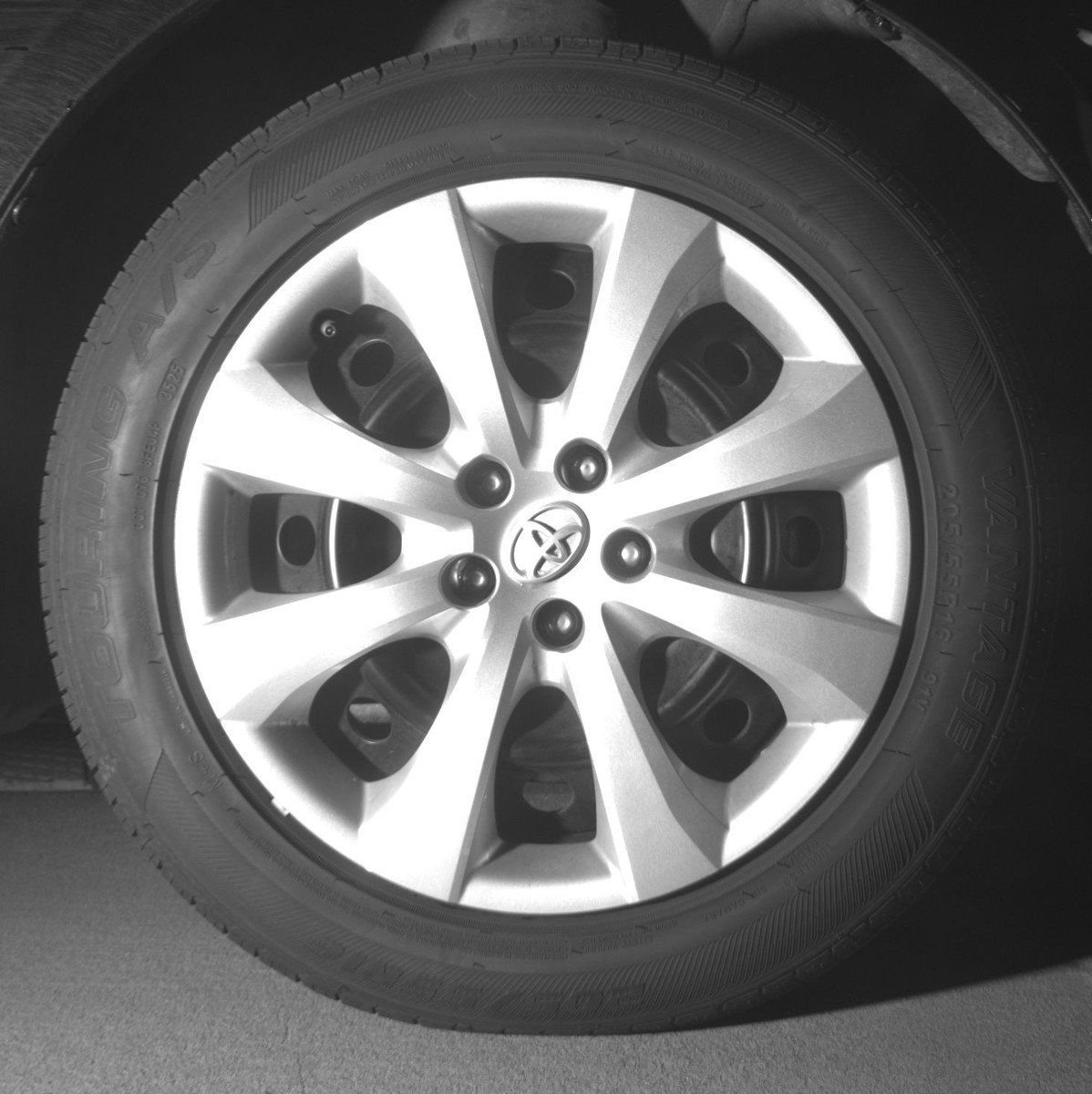 Used 2025 Toyota Corolla LE image 13