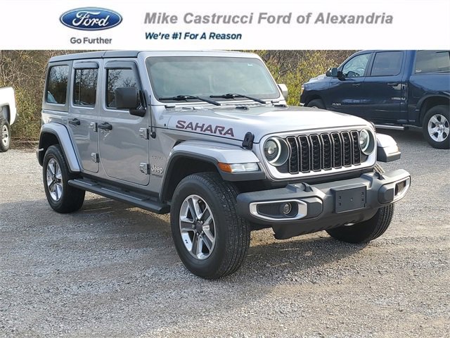 Used 2018 Jeep Wrangler Unlimited Sahara w/ Cold Weather Group image 1