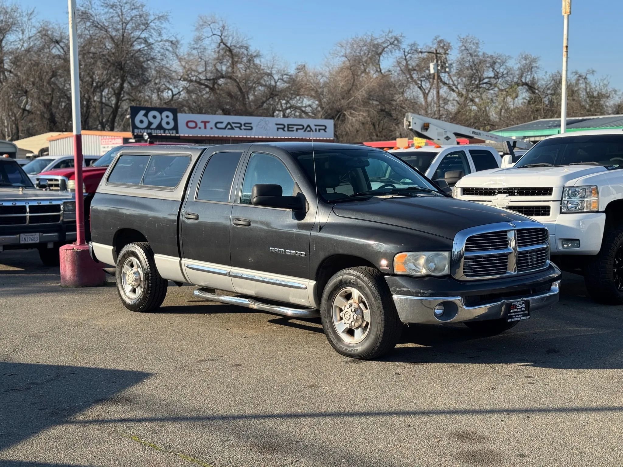 Used 2004 Dodge Ram 2500 Truck SLT w/ Trailer Tow Group image 2