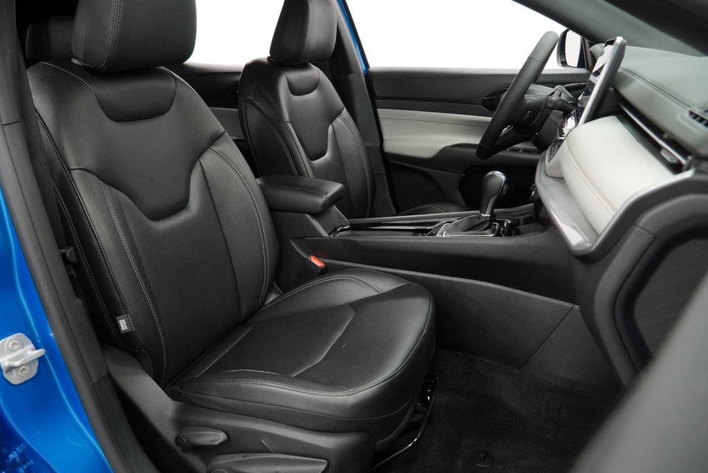 Certified 2026 Jeep Compass Limited AWD/4WD image 46