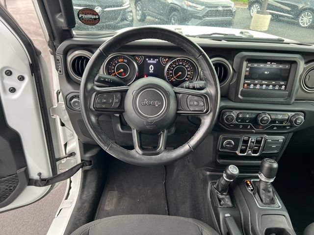 Used 2023 Jeep Wrangler Unlimited Sport AWD/4WD image 16