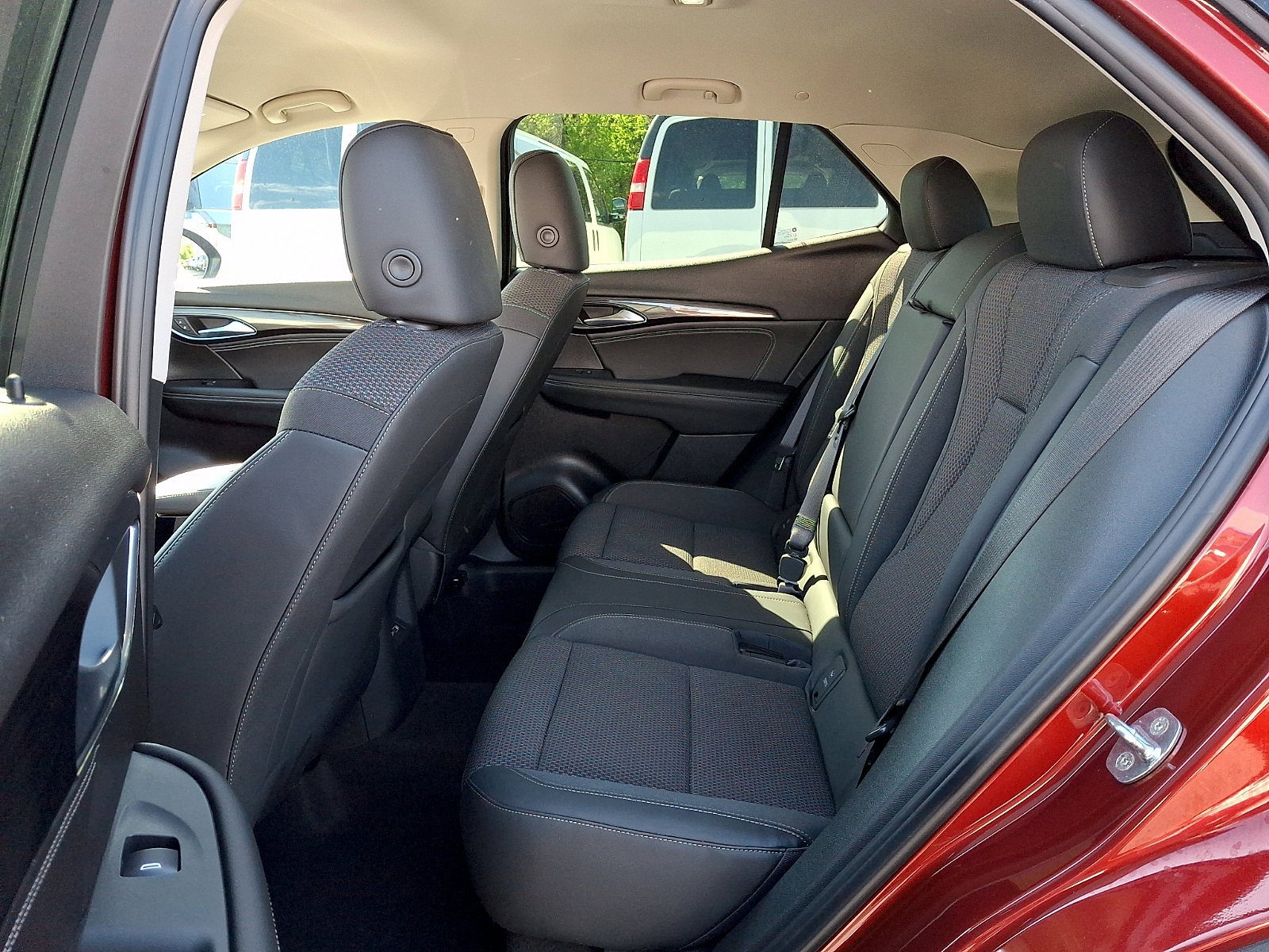 Used 2023 Buick Envision Preferred FWD image 11