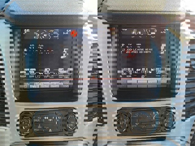 Used 2016 GMC Yukon XL SLE w/ HD Trailering Package image 13