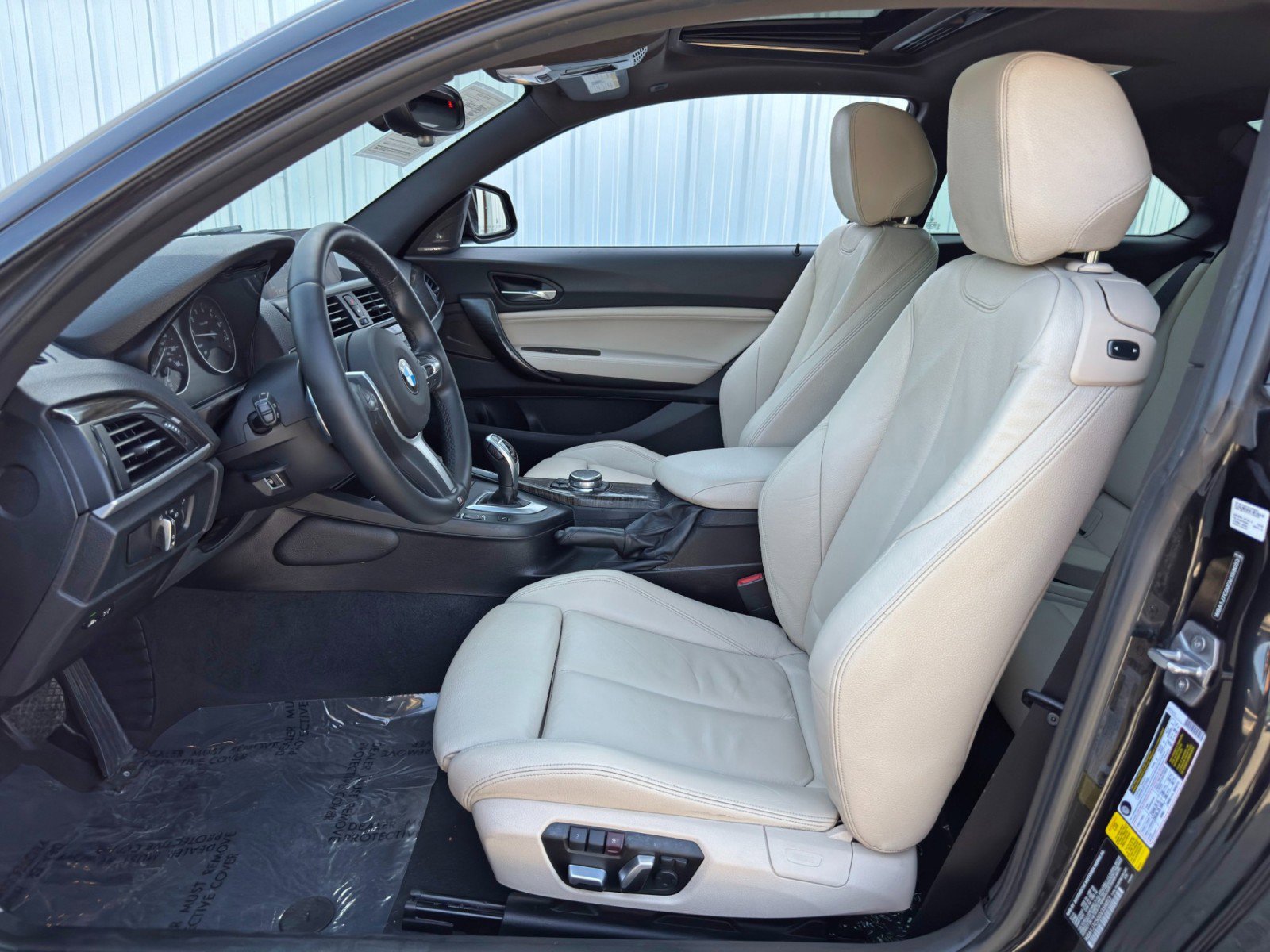 Used 2016 BMW M235i Coupe image 16