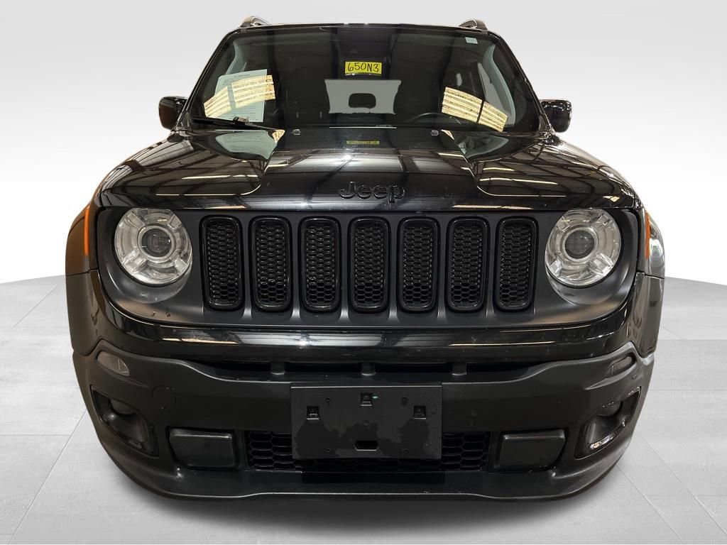Used 2018 Jeep Renegade Altitude w/ UConnect 8.4 Nav Group image 8
