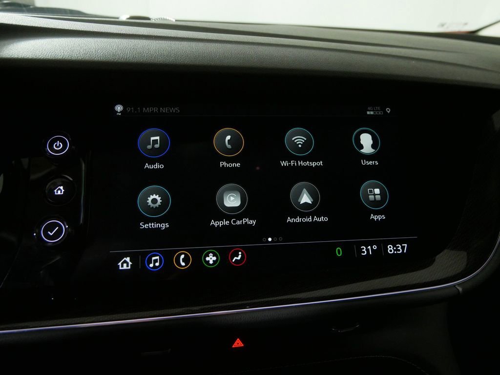 Used 2023 Buick Envision Essence image 29