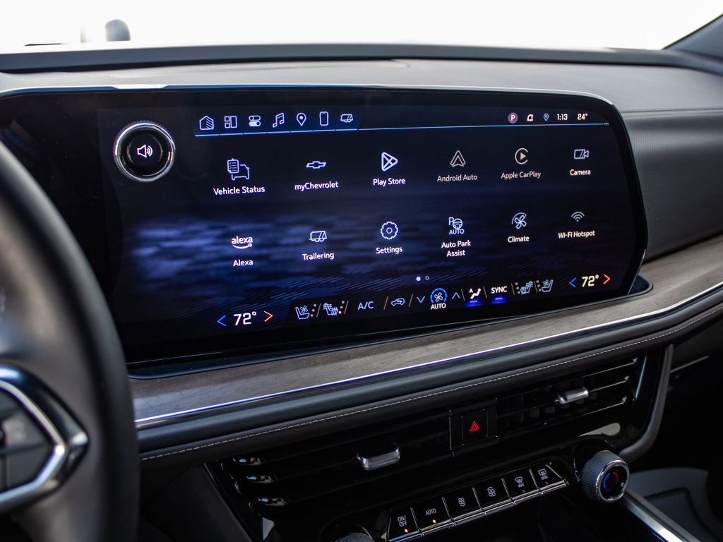 Used 2025 Chevrolet Suburban High Country image 35