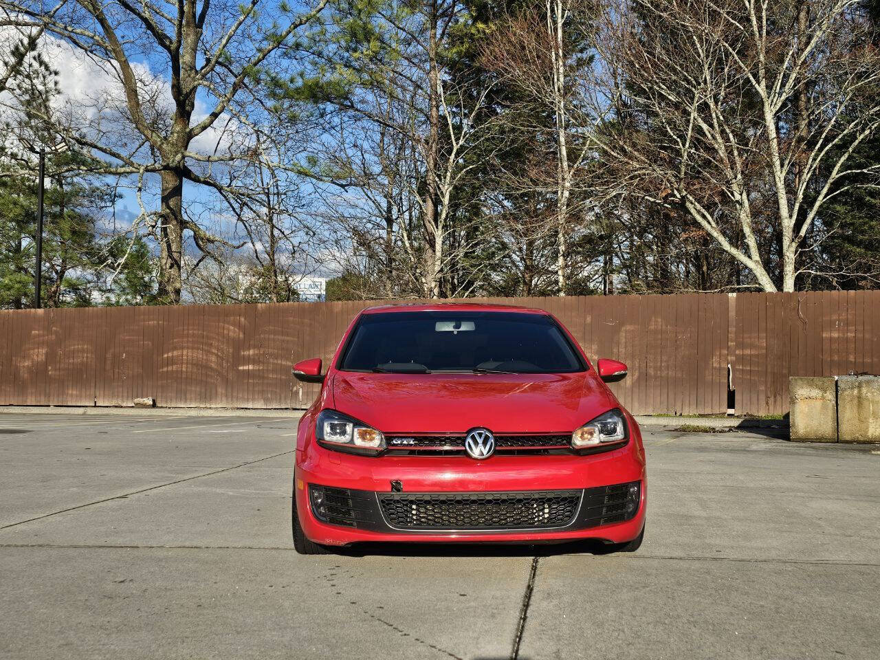 Used 2011 Volkswagen GTI 2-Door FWD image 2