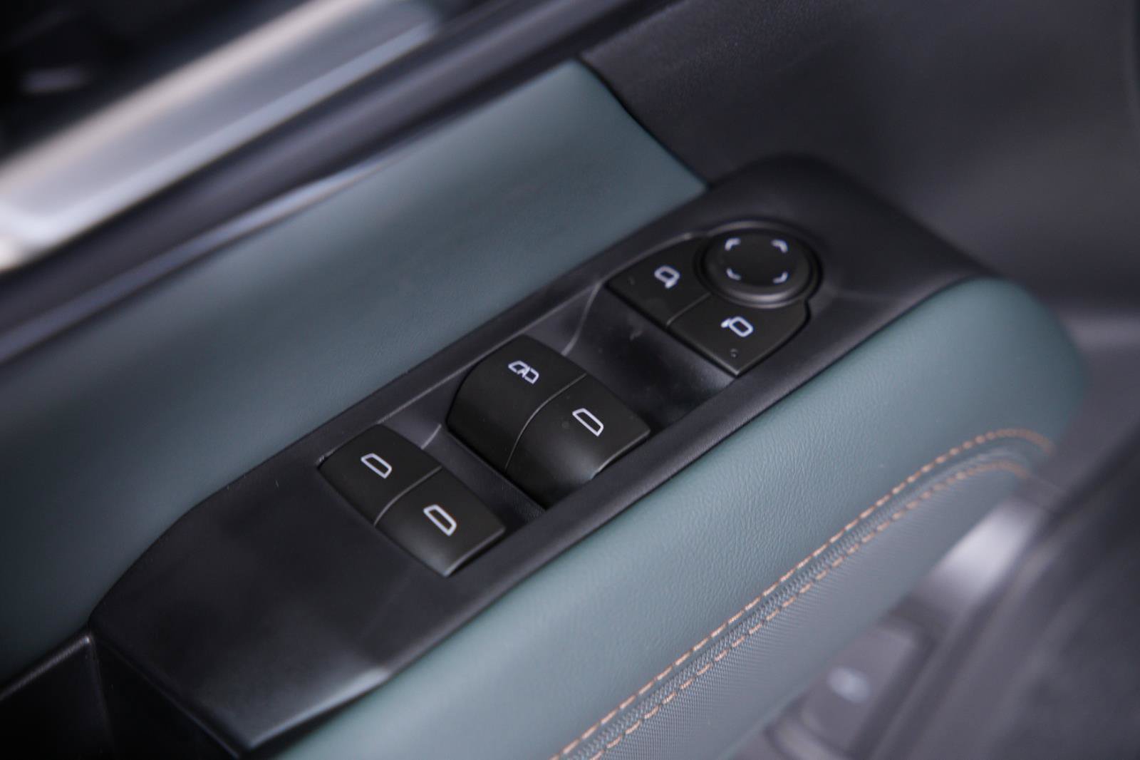 New 2026 GMC Terrain AT4 w/ Convenience Package III AWD/4WD image 27