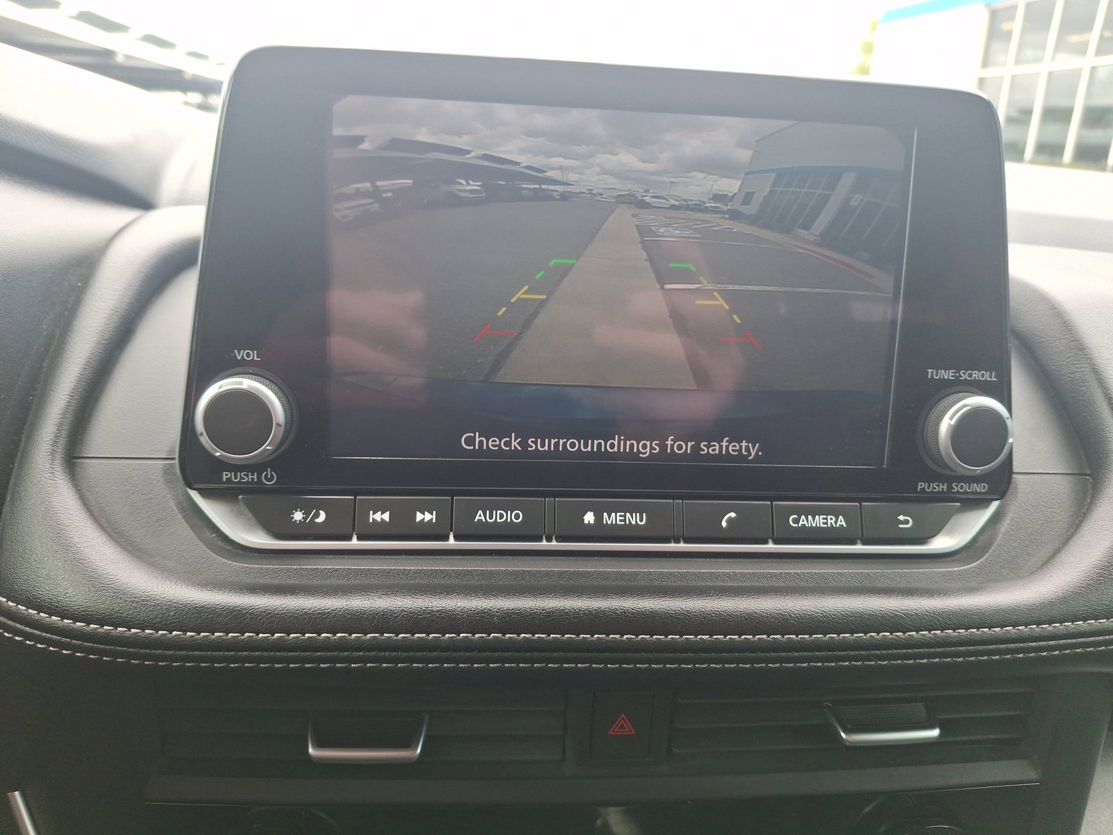 Used 2024 Nissan Rogue SV AWD/4WD image 15