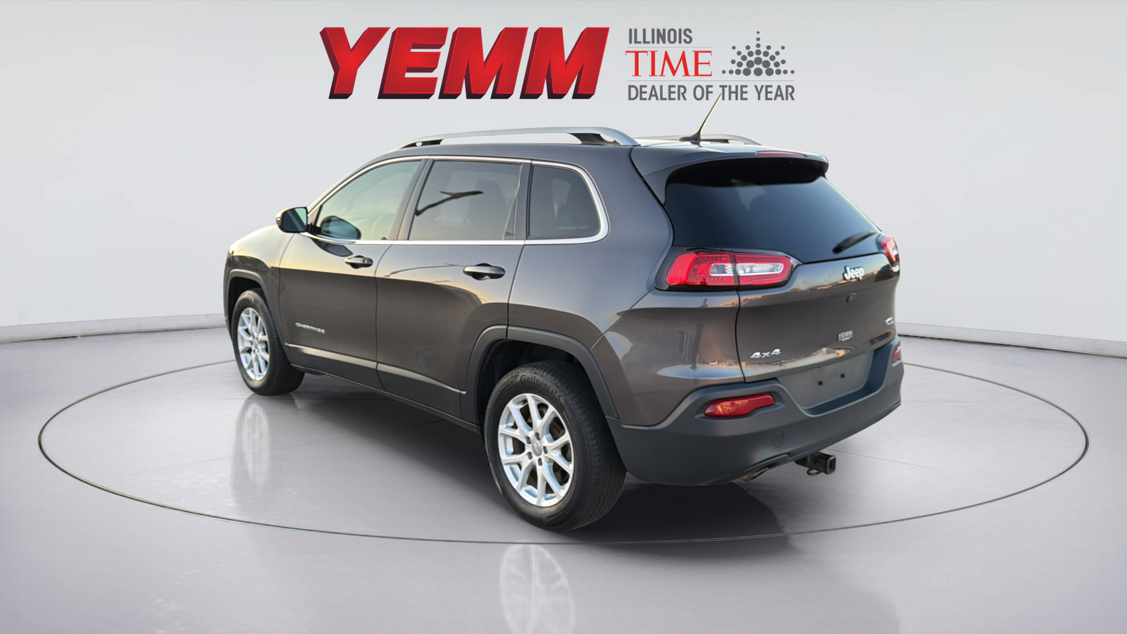 Used 2017 Jeep Cherokee Latitude w/ Cold Weather Group AWD/4WD image 6