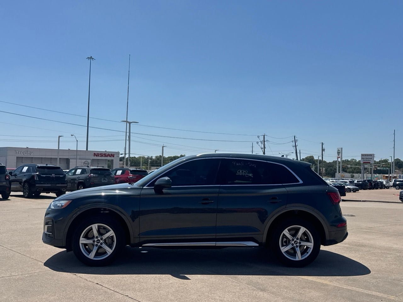 Used 2021 Audi Q5 2.0T Premium w/ Convenience Package AWD/4WD image 15