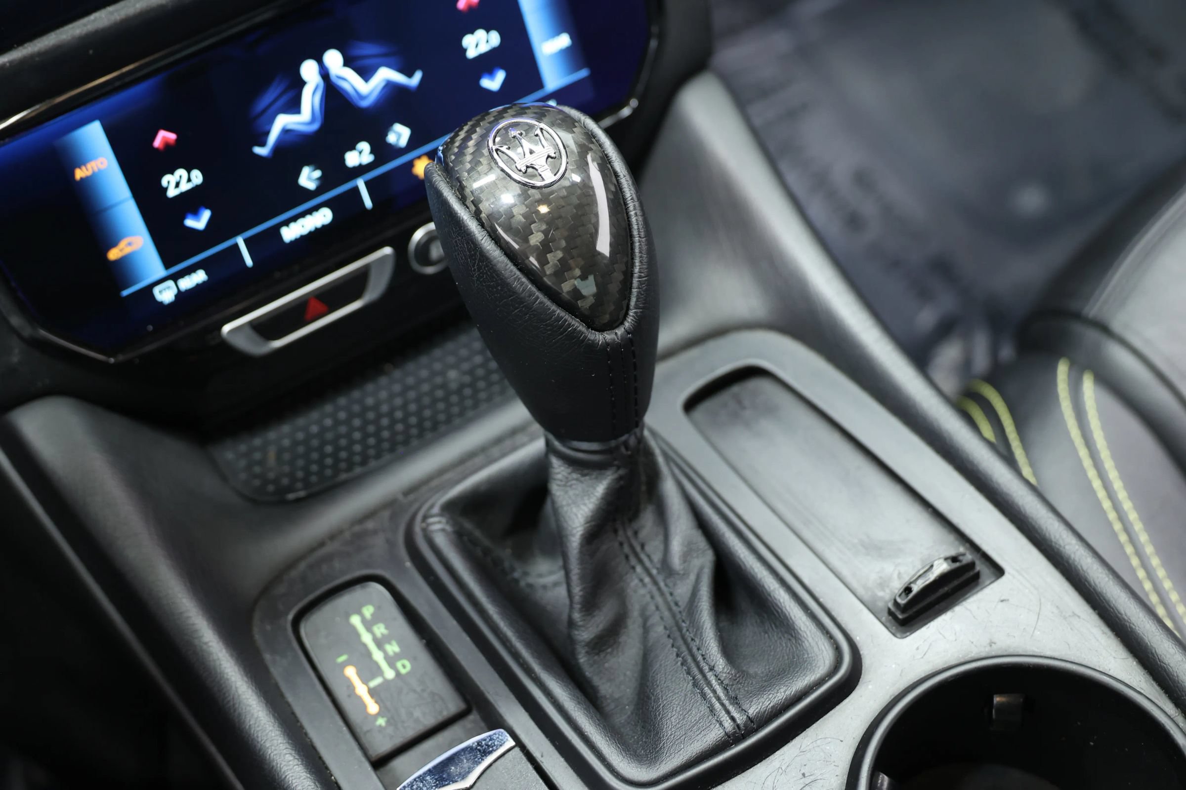Used 2016 Maserati GranTurismo Sport RWD image 40