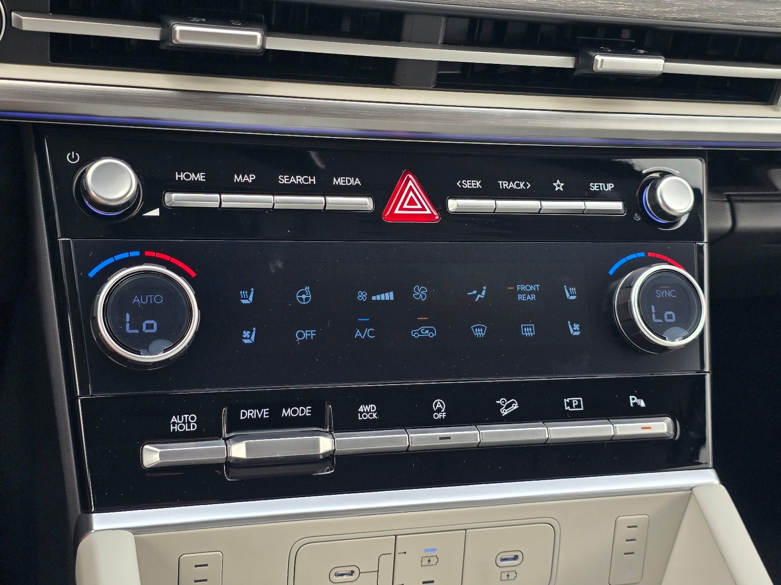 New 2026 Hyundai Santa Fe Limited AWD/4WD image 20