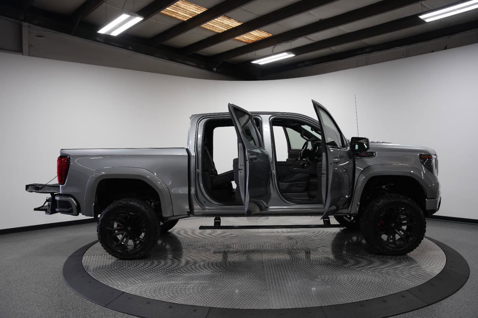 New 2025 GMC Sierra 1500 AT4 w/ AT4 Premium Package image 15