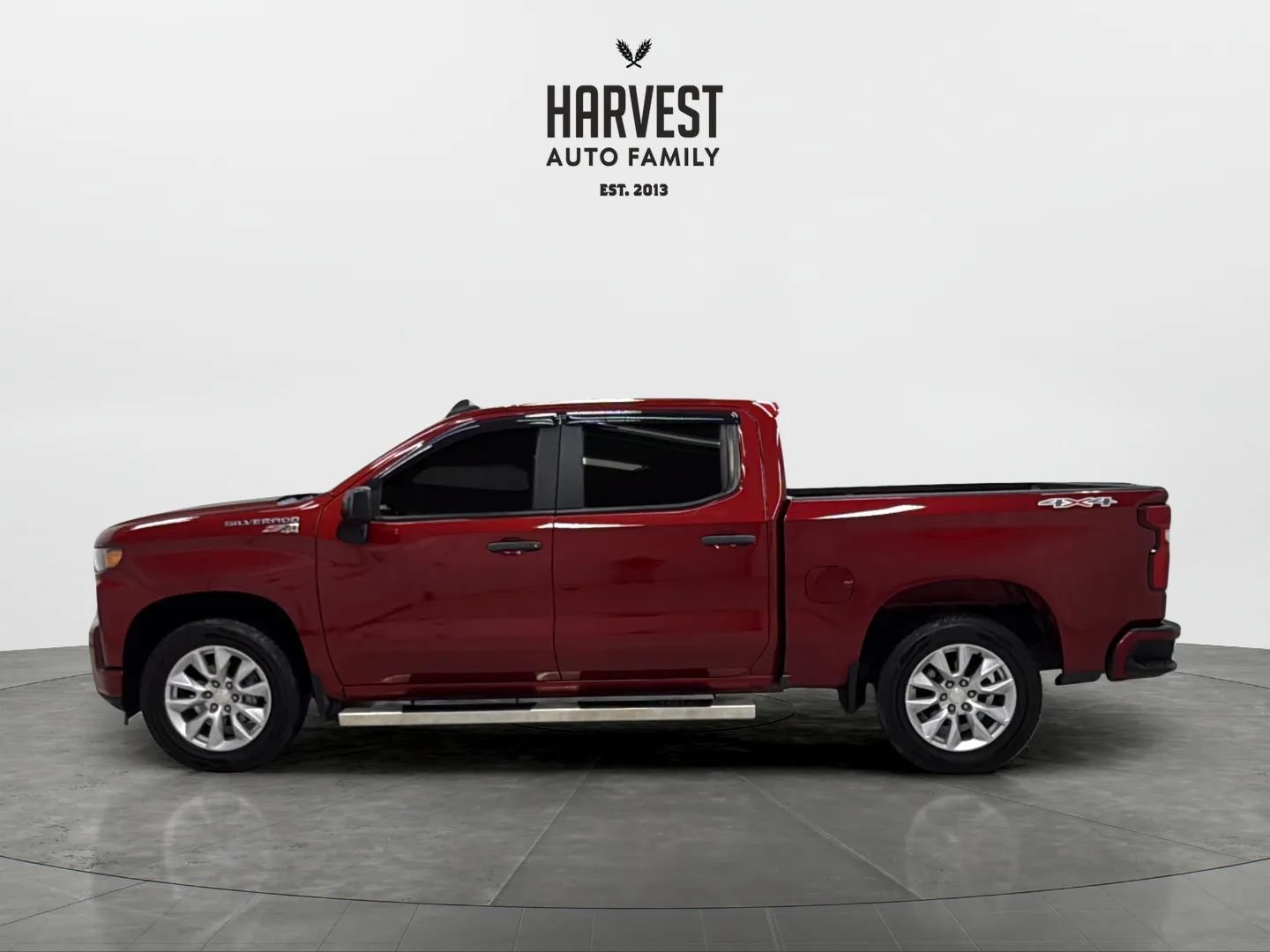 Used 2022 Chevrolet Silverado 1500 Custom w/ Safety Confidence Package AWD/4WD image 2