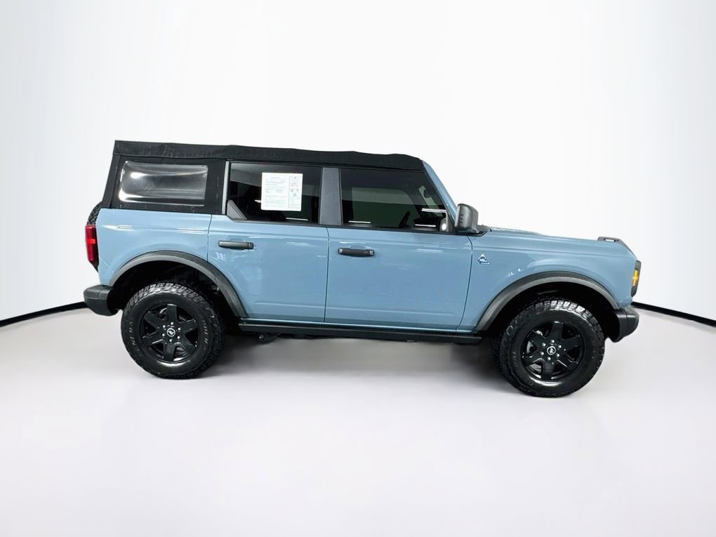 Used 2022 Ford Bronco Black Diamond image 11