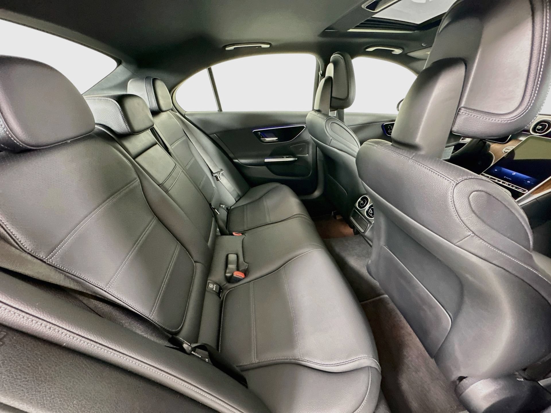 Certified 2025 Mercedes-Benz C 300 Sedan image 27