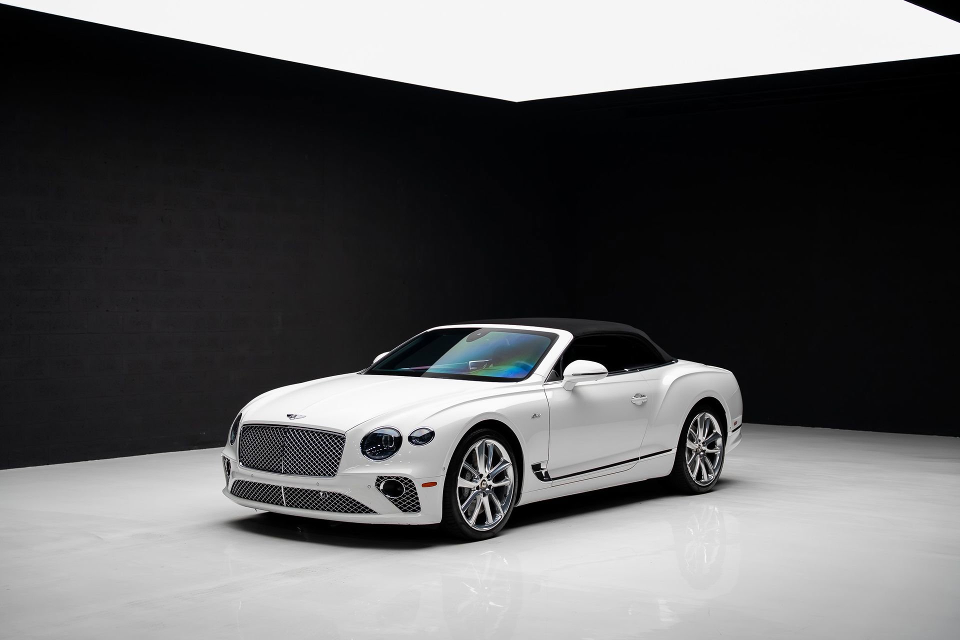 Used 2020 Bentley Continental GT image 4